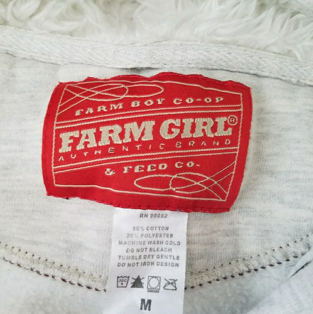 Farm Girl sweater - Picture 2 of 4